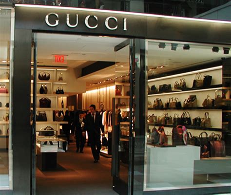 gucci white plains